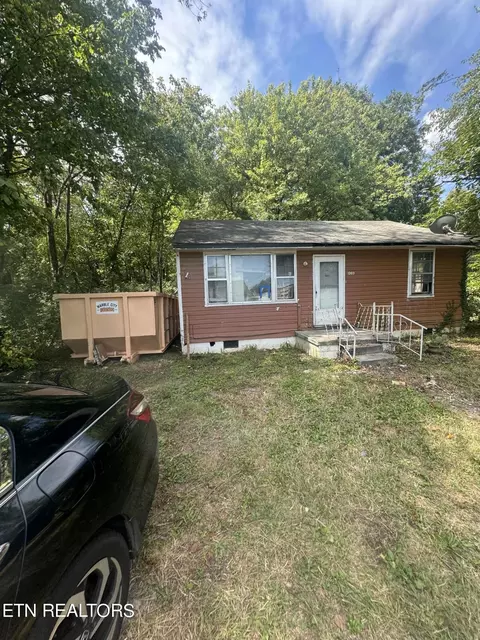 1203 Texas Ave, Knoxville, TN 37921