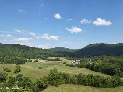 Sharp Rd, Sevierville, TN 37876 photo 8