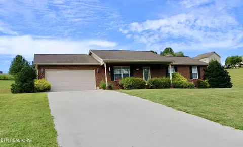 580 Altina Cir, New Tazewell, TN 37825