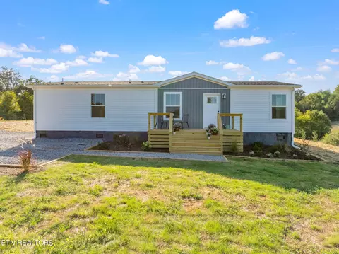 498 Greenbriar Rd, Sweetwater, TN 37874