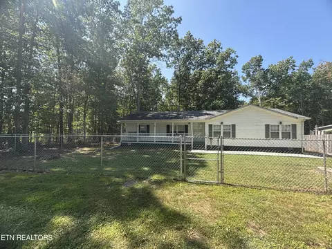 303 Altakima Ln, Crossville, TN 38572