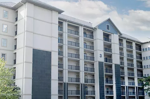 124 Plaza Dr # 3304, Pigeon Forge, TN 37863