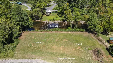 1445 Cherohala Skwy, Tellico Plains, TN 37385