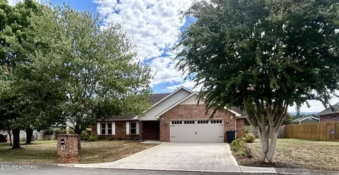 2328 Portland Dr, Maryville, TN 37803