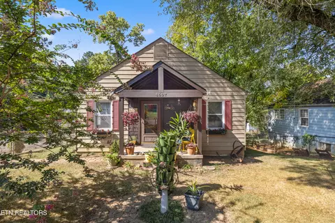 4607 Smelser Rd, Knoxville, TN 37920