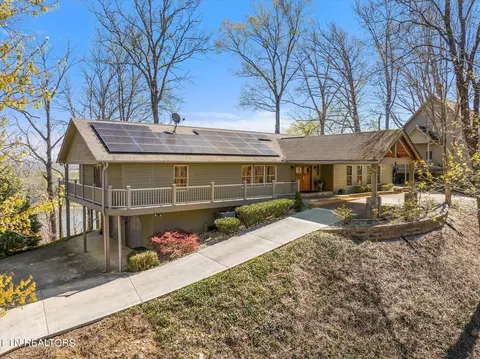 1028 Parks Ferry Rd, Friendsville, TN 37737