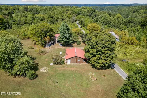 View/Area - 2665 Seven Knobs Rd, Gainesboro, TN 38562 photo 2 of 11
