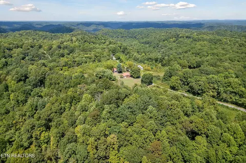 View/Area - 2665 Seven Knobs Rd, Gainesboro, TN 38562 photo 6 of 11