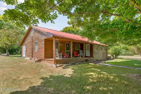 Exterior - 2665 Seven Knobs Rd, Gainesboro, TN 38562 photo 3 of 7