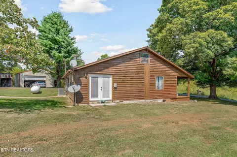 Exterior - 2665 Seven Knobs Rd, Gainesboro, TN 38562 photo 4 of 7