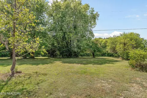 Exterior - 2665 Seven Knobs Rd, Gainesboro, TN 38562 photo 1 of 7