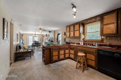 Kitchen - 2665 Seven Knobs Rd, Gainesboro, TN 38562 photo 1 of 3
