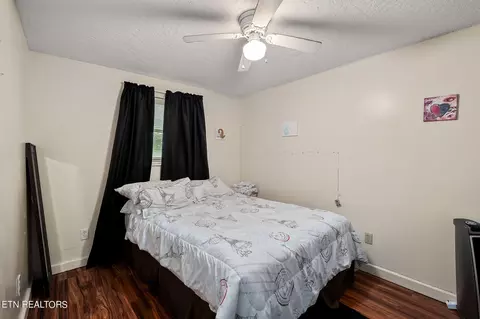 Bedroom - 2665 Seven Knobs Rd, Gainesboro, TN 38562 photo 1 of 5