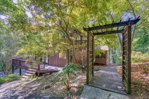 2508 Craghead Ln, Knoxville, TN 37920