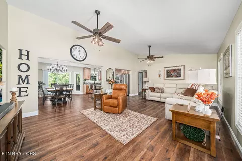 372 Laurel Loop, Monterey, TN 38574 photo 16