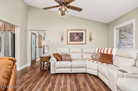 372 Laurel Loop, Monterey, TN 38574 photo 17