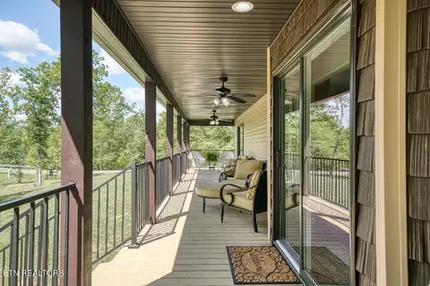 372 Laurel Loop, Monterey, TN 38574 photo 12