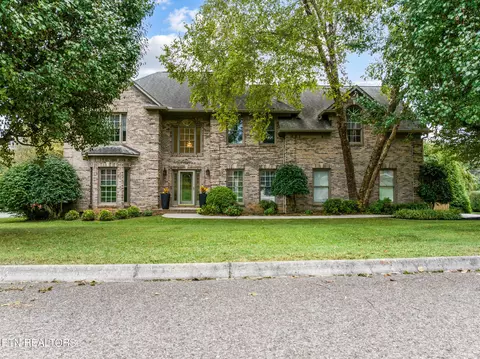 10528 Eagles View Dr, Knoxville, TN 37922