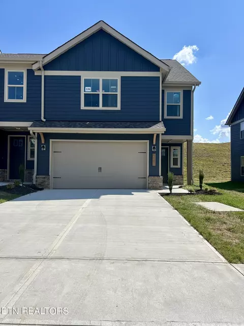 1449 Mountain Quail Cir, Maryville, TN 37801