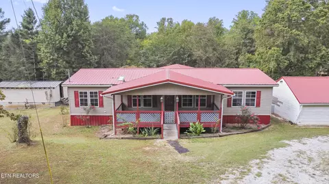 219 Chestnut Cir, La Follette, TN 37766