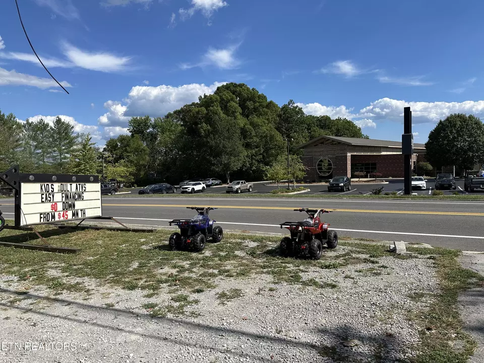  391 Genesis Rd, Crossville, TN 38555 photo 1