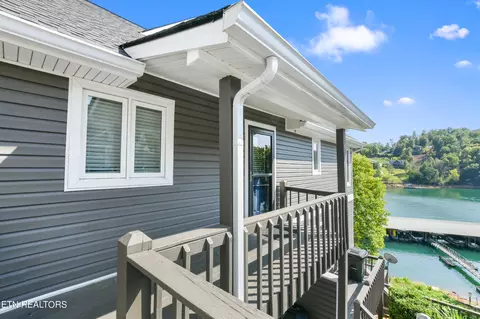 700 Shanghai Landing Ln #9, La Follette, TN 37766