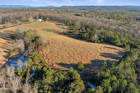 High Point Rd, Deer Lodge, TN 37726 photo 21