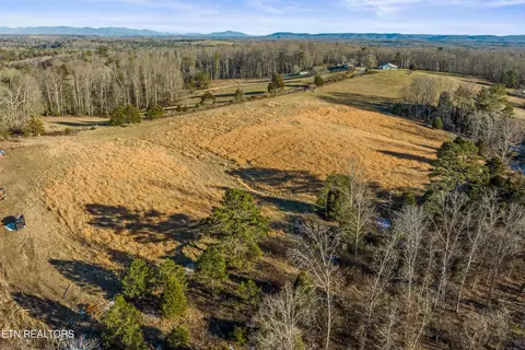 High Point Rd, Deer Lodge, TN 37726 photo 10