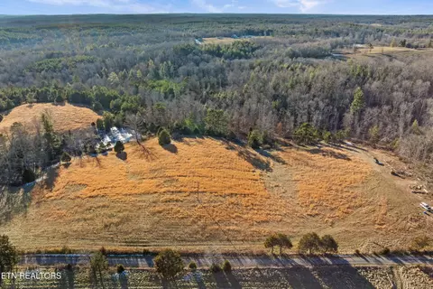 High Point Rd, Deer Lodge, TN 37726 photo 7