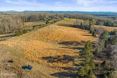 High Point Rd, Deer Lodge, TN 37726 photo 11