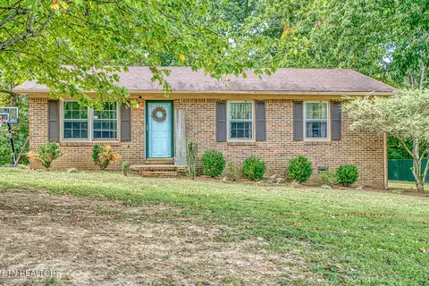 2052 Wildwood Ct, Cookeville, TN 38501