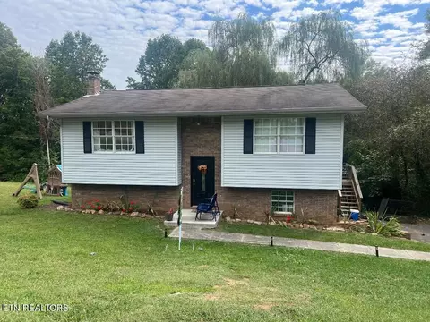 121 Allen Dr, Tazewell, TN 37879