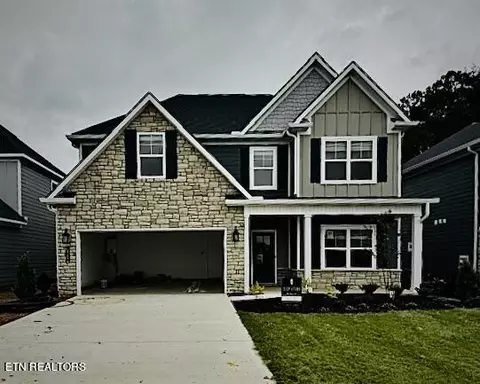 1902 Melton Meadows Dr, Maryville, TN 37803