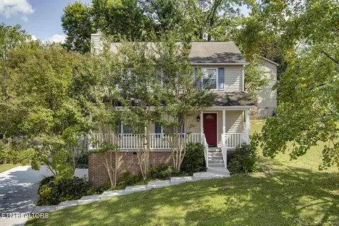 7621 Westdale Dr, Knoxville, TN 37909