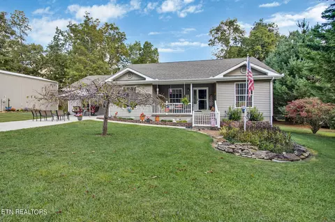7015 Chief White Eagle Ln, Crossville, TN 38572