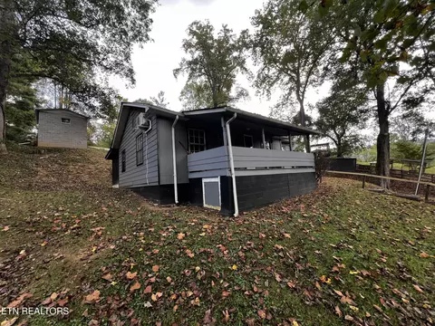 Exterior - 488 N Johnson Dr, Pennington Gap, VA 24277 photo 3 of 3