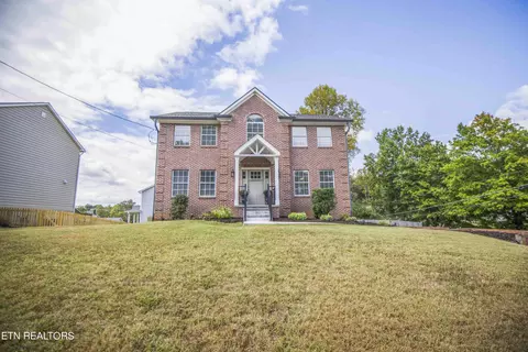 921 Turnberry Dr, Knoxville, TN 37923