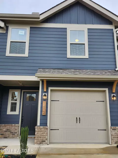1424 Mountain Quail Cir, Maryville, TN 37801