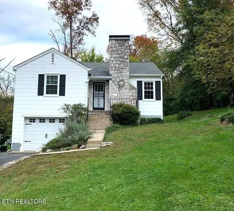 2504 S Haven Rd, Knoxville, TN 37920