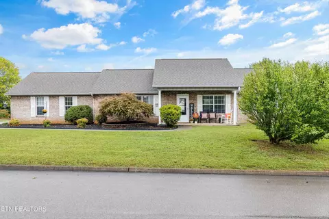 3030 Pennington Cir, Maryville, TN 37803