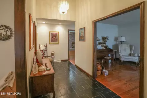 167 E Howe St, Alcoa, TN 37701 photo 7
