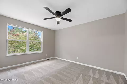 Bedroom - 7608 Cranley Rd, Powell, TN 37849 photo 3 of 4