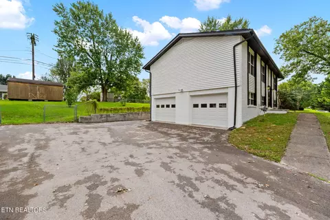 Exterior - 7608 Cranley Rd, Powell, TN 37849 photo 8 of 8