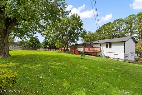 Exterior - 7608 Cranley Rd, Powell, TN 37849 photo 6 of 8