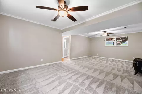 Living - 7608 Cranley Rd, Powell, TN 37849 photo 5 of 5