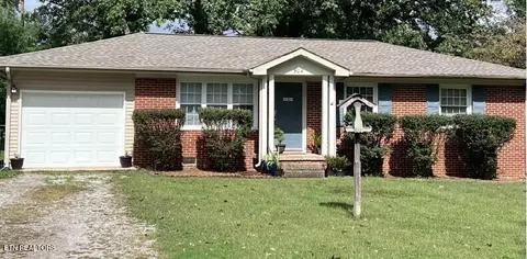 904 Sunset Dr, Cookeville, TN 38501