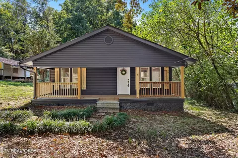10951 Hixson Pike, Soddy Daisy, TN 37379