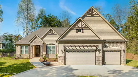 143 Amohi Way, Loudon, TN 37774