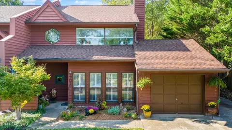 1701 Francis Rd #D, Knoxville, TN 37909