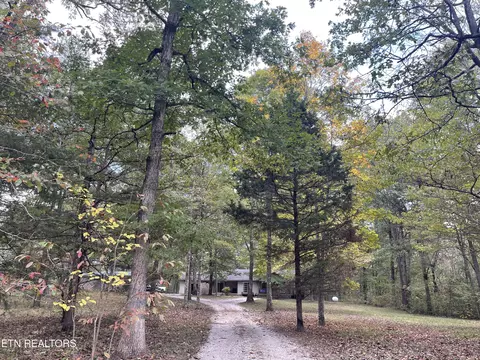 3355 Cumberland Lakes Dr, Monterey, TN 38574